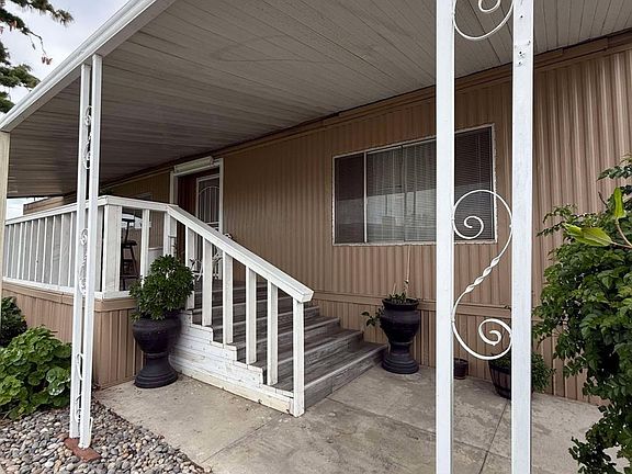 3rd image of 4401 Hughes Ln #62