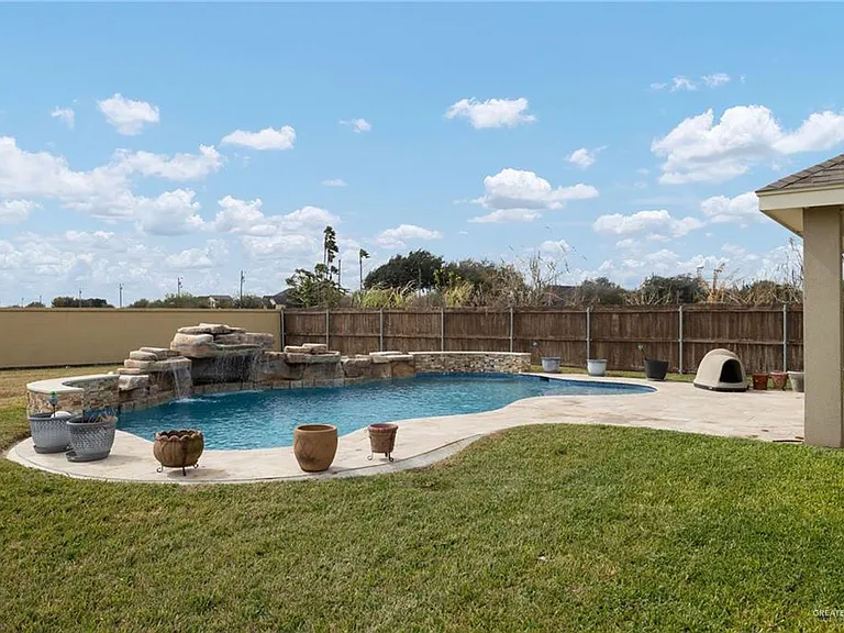 14220 Amistad Cir — Photo 19