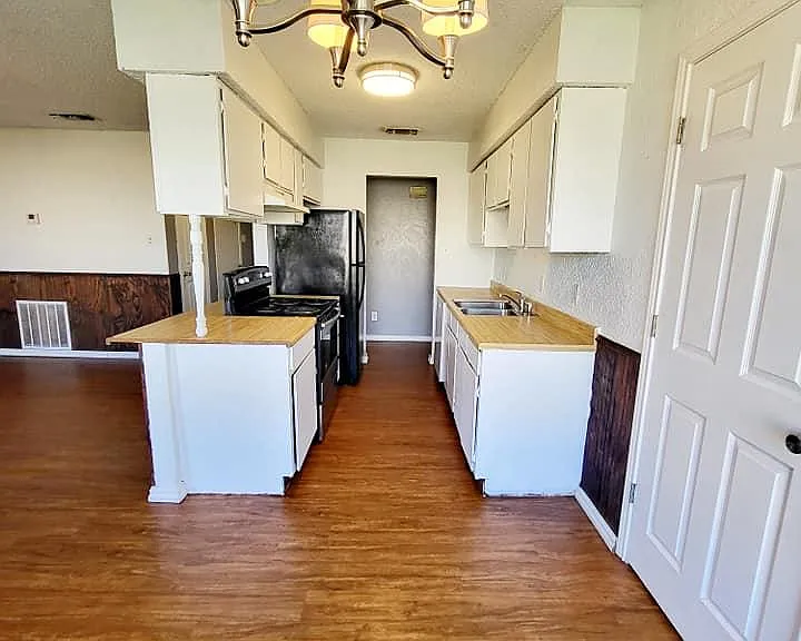 4016 Eastridge Dr — Photo 12