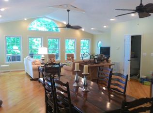 250 Pine Knob Cir, Moneta, VA 24121