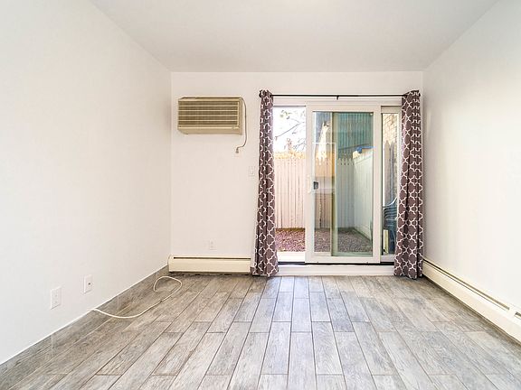 4th image of 20-09 38th St #1G