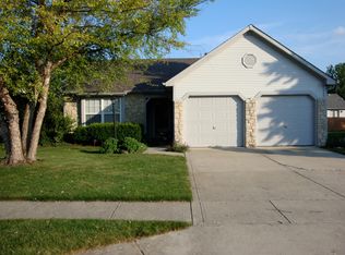 6827 Cherry Laurel Ln, Fishers, IN 46038