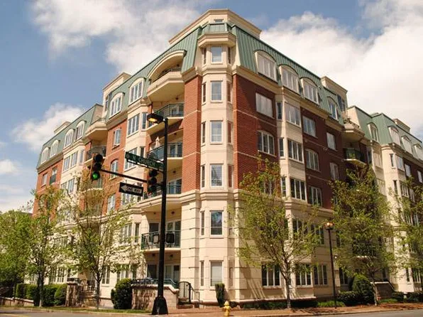 401 N Church St, Charlotte, NC 28202