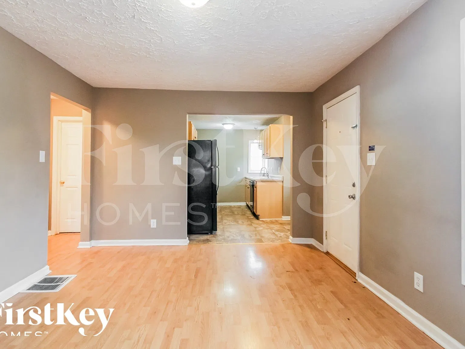 2 bed, 1.0 bath, 732 sqft, $1,410 — Photo 4