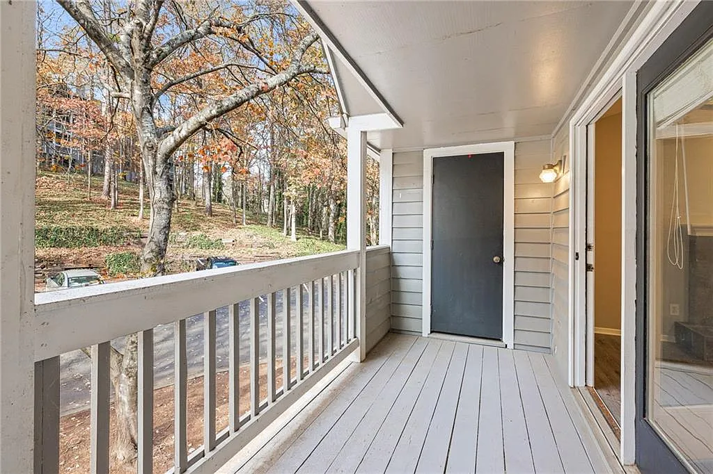 2 bed, 2.0 bath, 1000 sqft, $1,800 — Photo 4