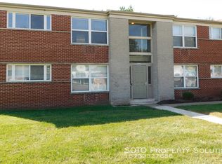 1804 Chambers Rd APT C, Saint Louis, MO