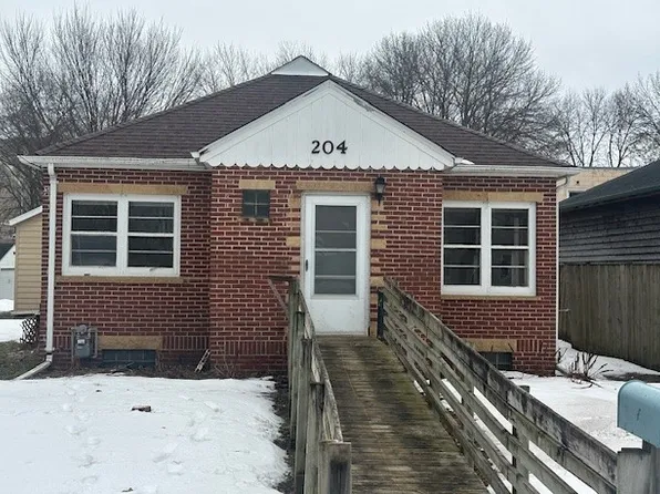 204 Sturgis St N, Mankato, MN 56001