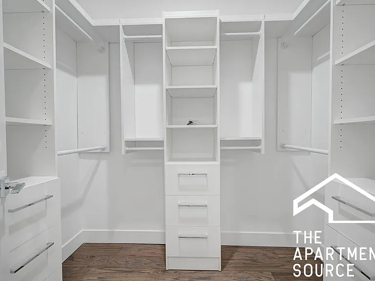 3010 W Belmont Ave #3 — Photo 16