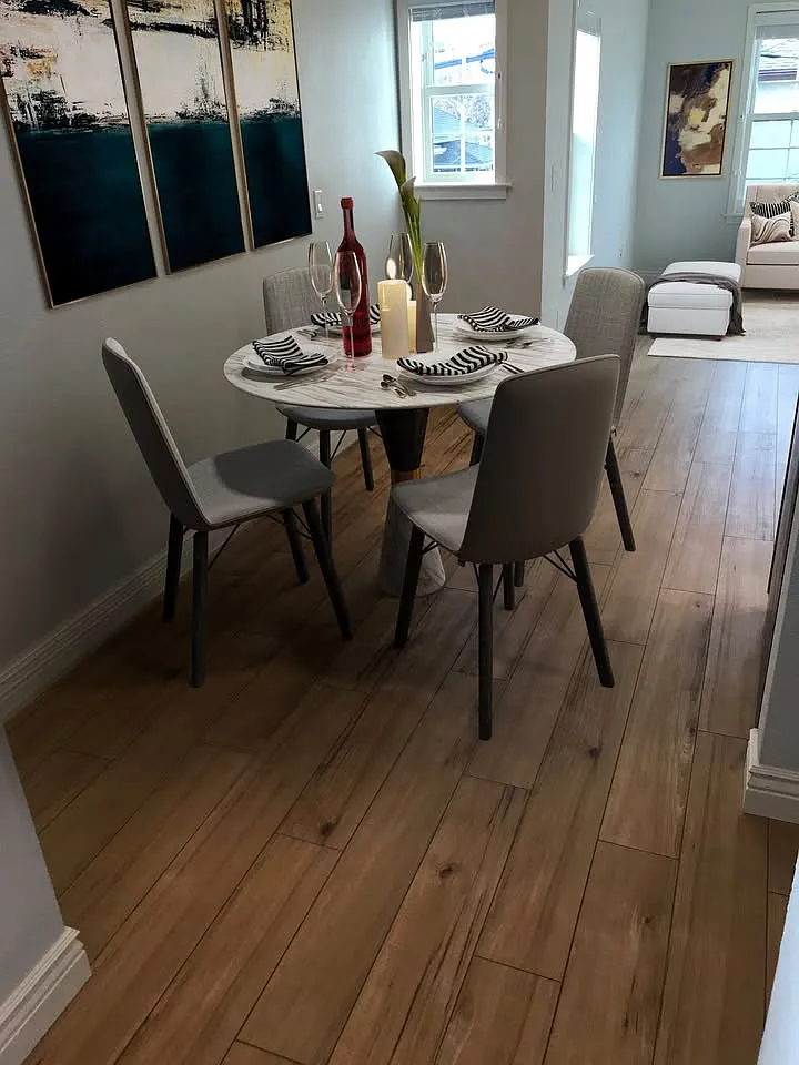 2 bed, 1200 sqft, $2,700 — Photo 2