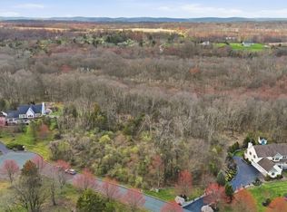 18 Meadow Ridge Rd, Columbia, NJ