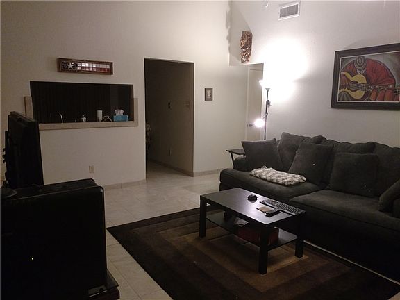 4th image of 214 W William Cannon Dr #A