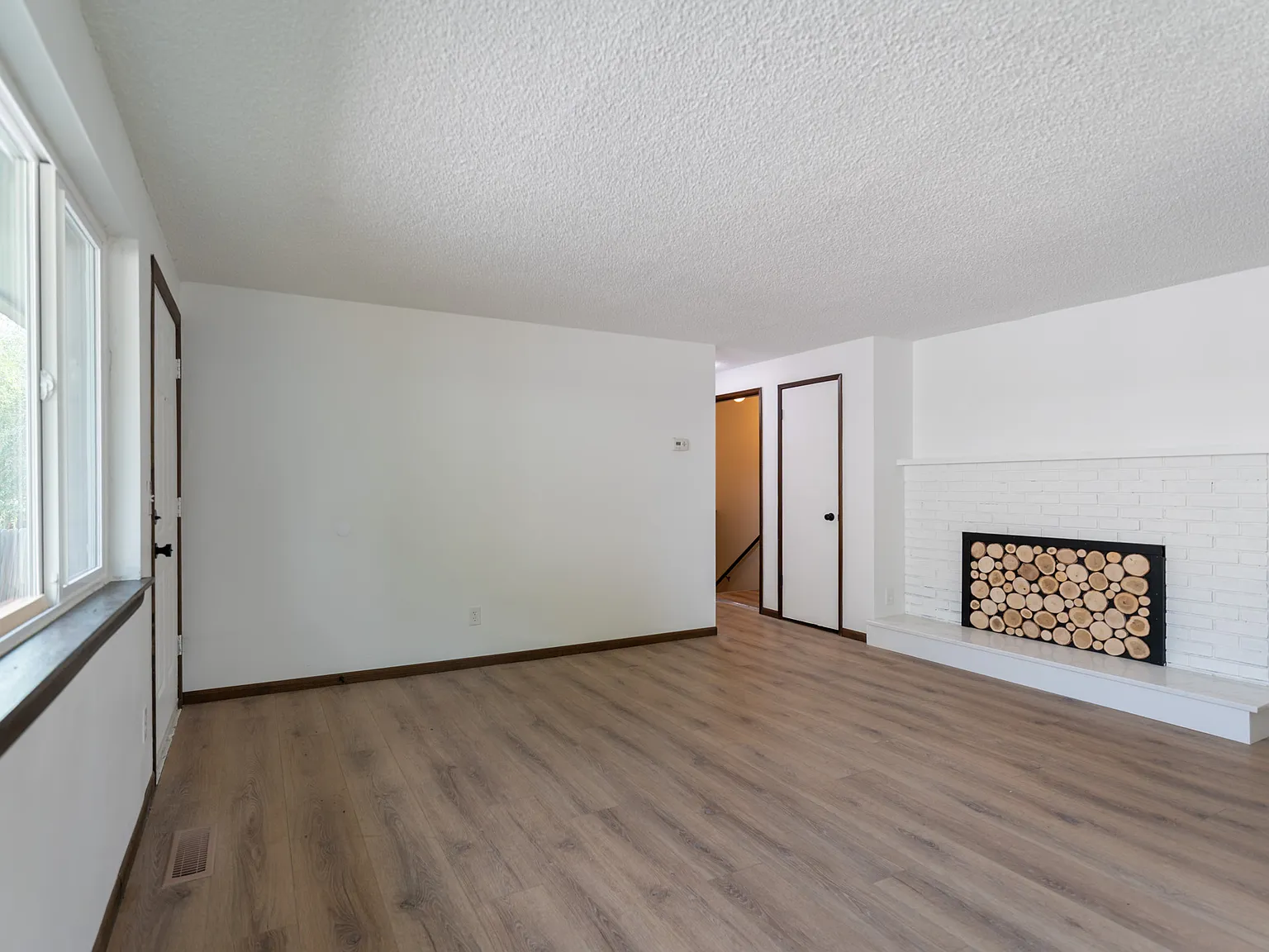 2 bed, 1650 sqft, $1,500 — Photo 3