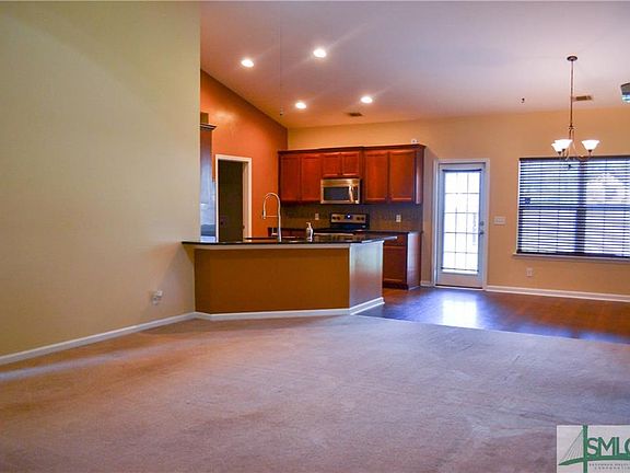 4th image of 44 Fury Ln NE