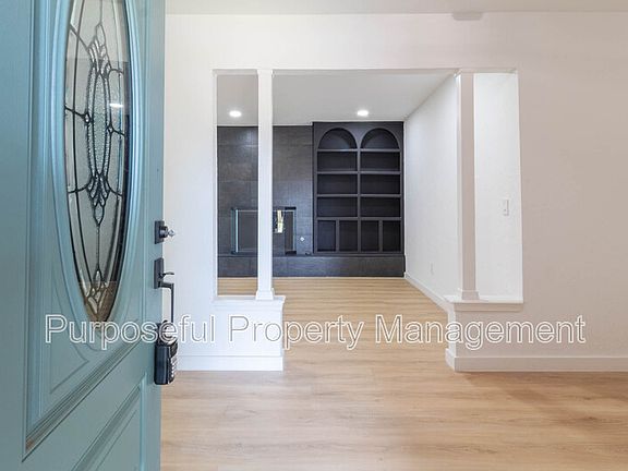 4th image of 8913 Bentree Country Way
