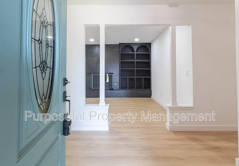 8913 Bentree Country Way — Photo 4