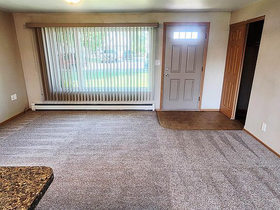 3rd image of 217 Slater Dr