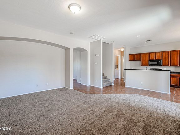 4th image of 4937 W ST ANNE Avenue