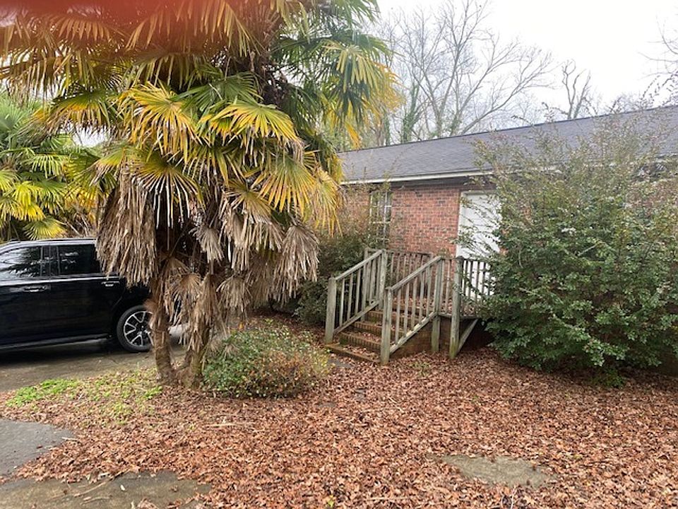 1st image of 940-960 Waring St #940