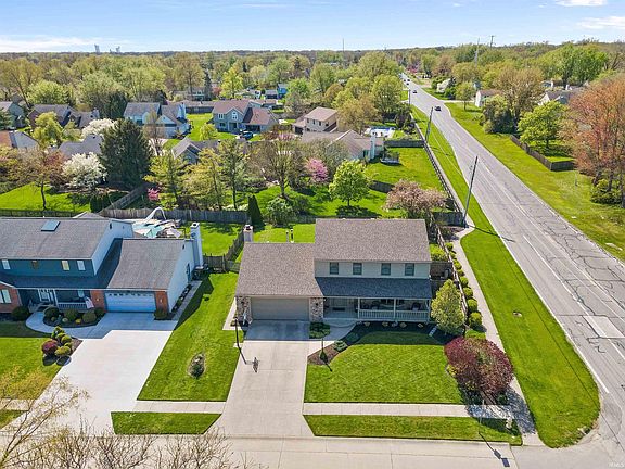 3rd image of 3735 Oakhurst Dr