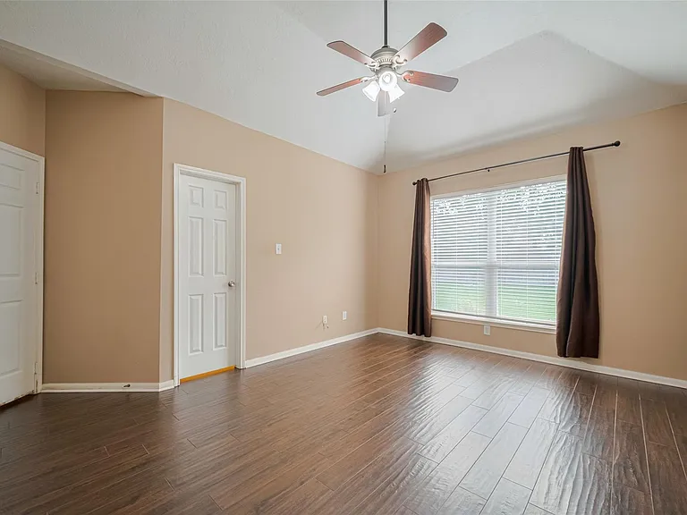 3911 Fall Branch Dr — Photo 23