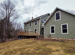 54304 Pontiac Rd, Hancock, MI 49930