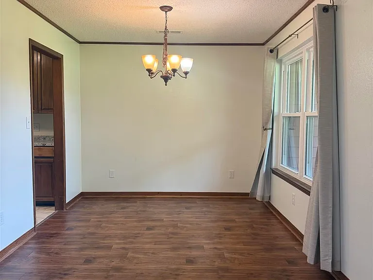 6200 Jays Way — Photo 8