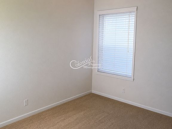 4th image of 3324 Stonewall Dr #B