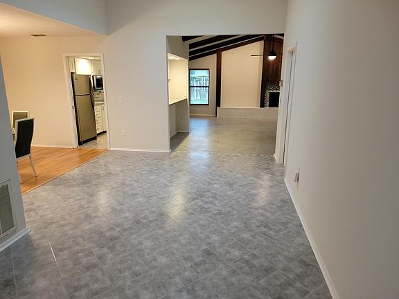 3rd image of 3646 Kingston Blvd