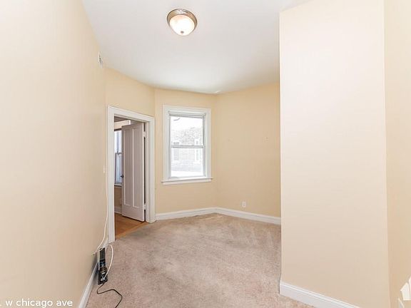 3rd image of 1911 W Chicago Ave #812