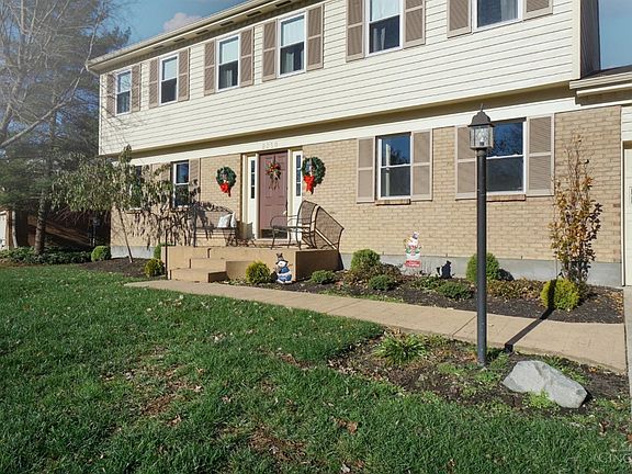 3rd image of 2259 Bretton Dr