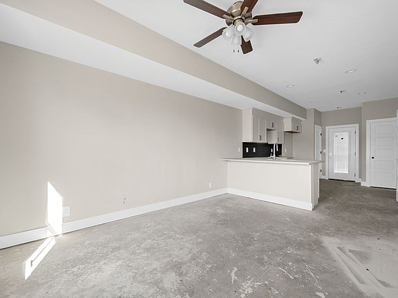 2nd image of 1035 Sinclair Dr #1-A