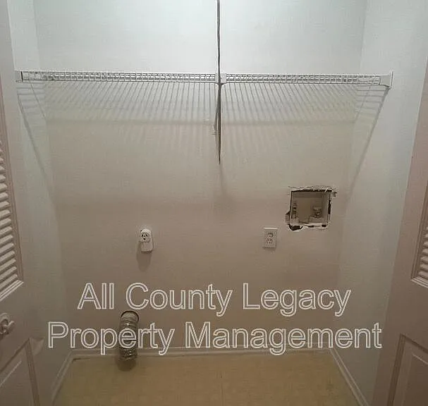 2942 Spruce Cir — Photo 7
