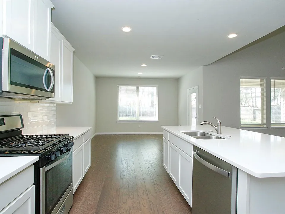 14120 Sand Ridge Ct