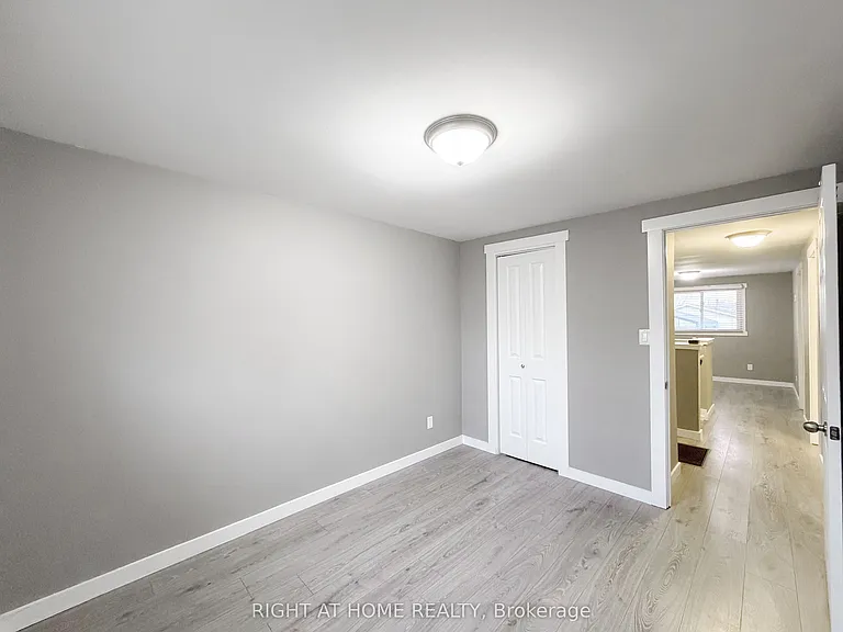 225 Kinmount Cres #UPPER — Photo 19