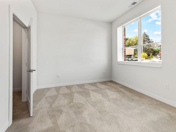 5th image of 5945 6th Ave #116