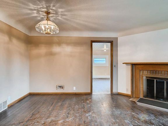 4th image of 5540 France Ave N
