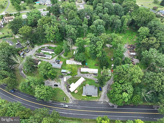 3rd image of 3513 Ridge Rd