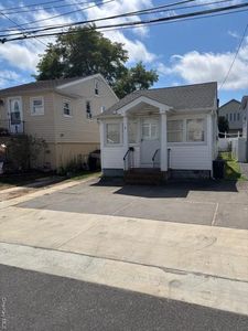 3 Hudson Street W, East Rockaway, NY, 11518