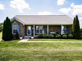 67 Autumn Dr, Taylorsville, KY 40071