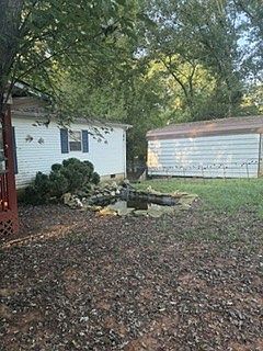 4th image of 2211 Horns Creek Rd