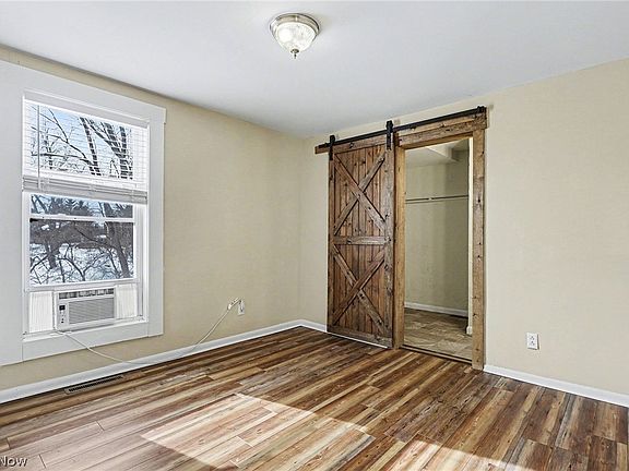 4th image of 774 N Kennebec Ave