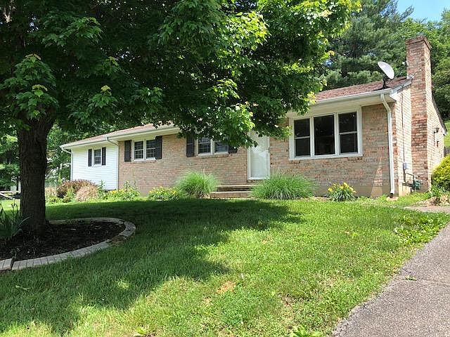 1st image of 8304 Sanderson Dr