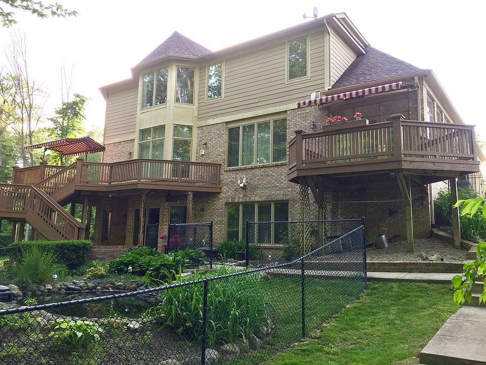 1st image of 8129 Tilbury Ct Unit 27