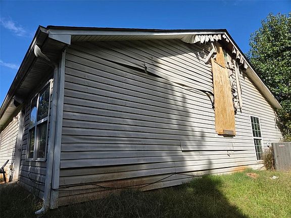 4th image of 25 Raven Ct