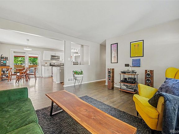 3rd image of 6826 Newcombe Street