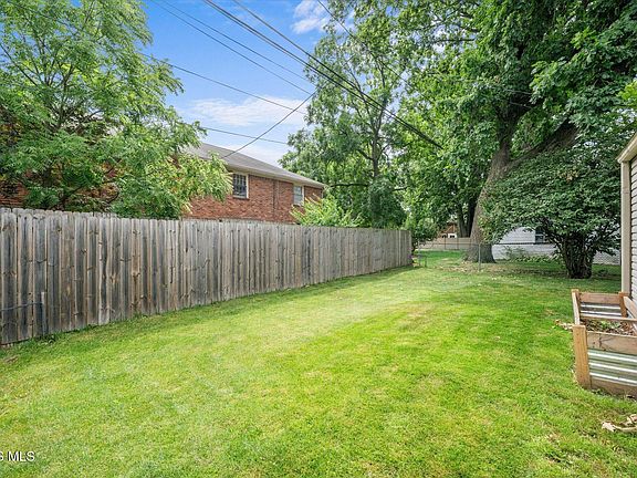 5th image of 3208 Aldringham Rd