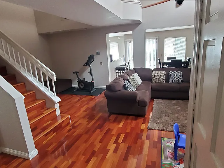 1361 Serena Cir #1 — Photo 20