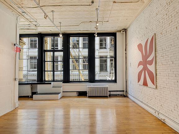 2nd image of 130 Greene St Floor 2