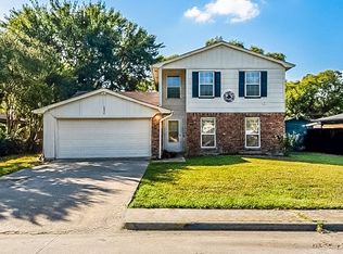 837 Wendy Dr, Grand Prairie, TX 75052