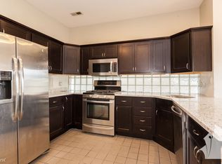 1931 W Newport Ave, Chicago, IL 60657